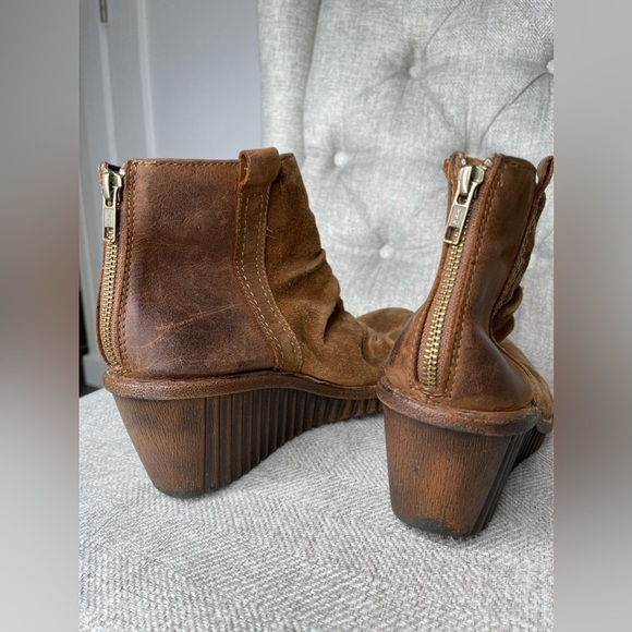Bionica Boots Light Brown leather Suede Wedge Booties Size 9 Women’s - Picture 4 of 5